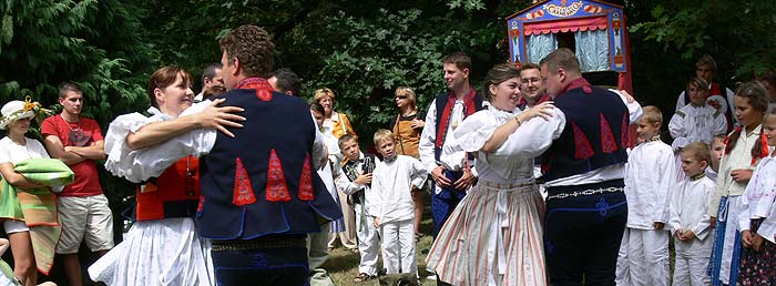  ... pod obrzkem je info k letonmu Festivalu esneku 2008 ... foto: archv Nivniky