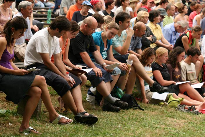  ... divci ve Strnici ... 28.6.2008 ... foto: Radek Bartonek