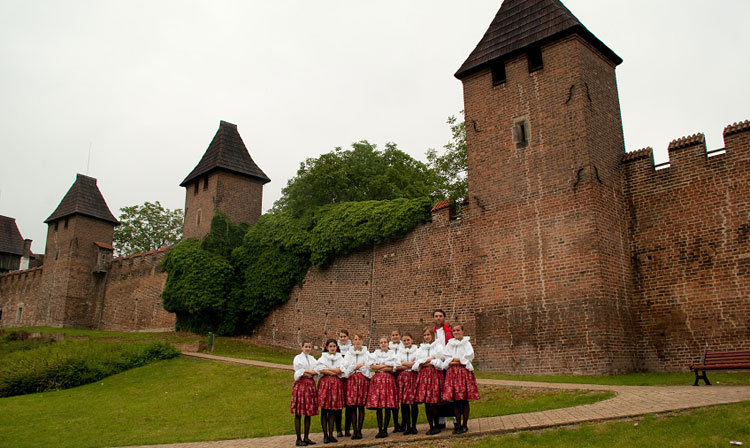  ... pod hradbami krlovskho msta Nymburk ... 6.6.2009 ... foto: Gabriela Kabrnov ...